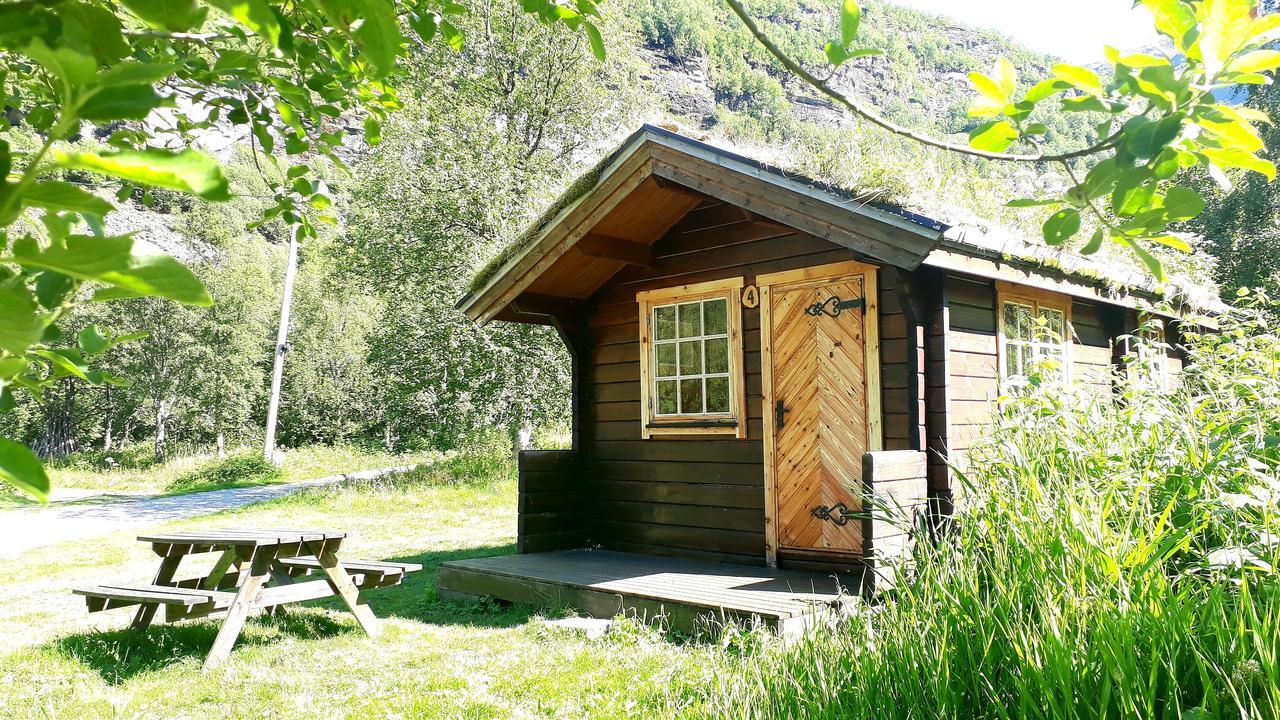 Dalen Gaard Camping Og Hytter Geiranger Exterior foto